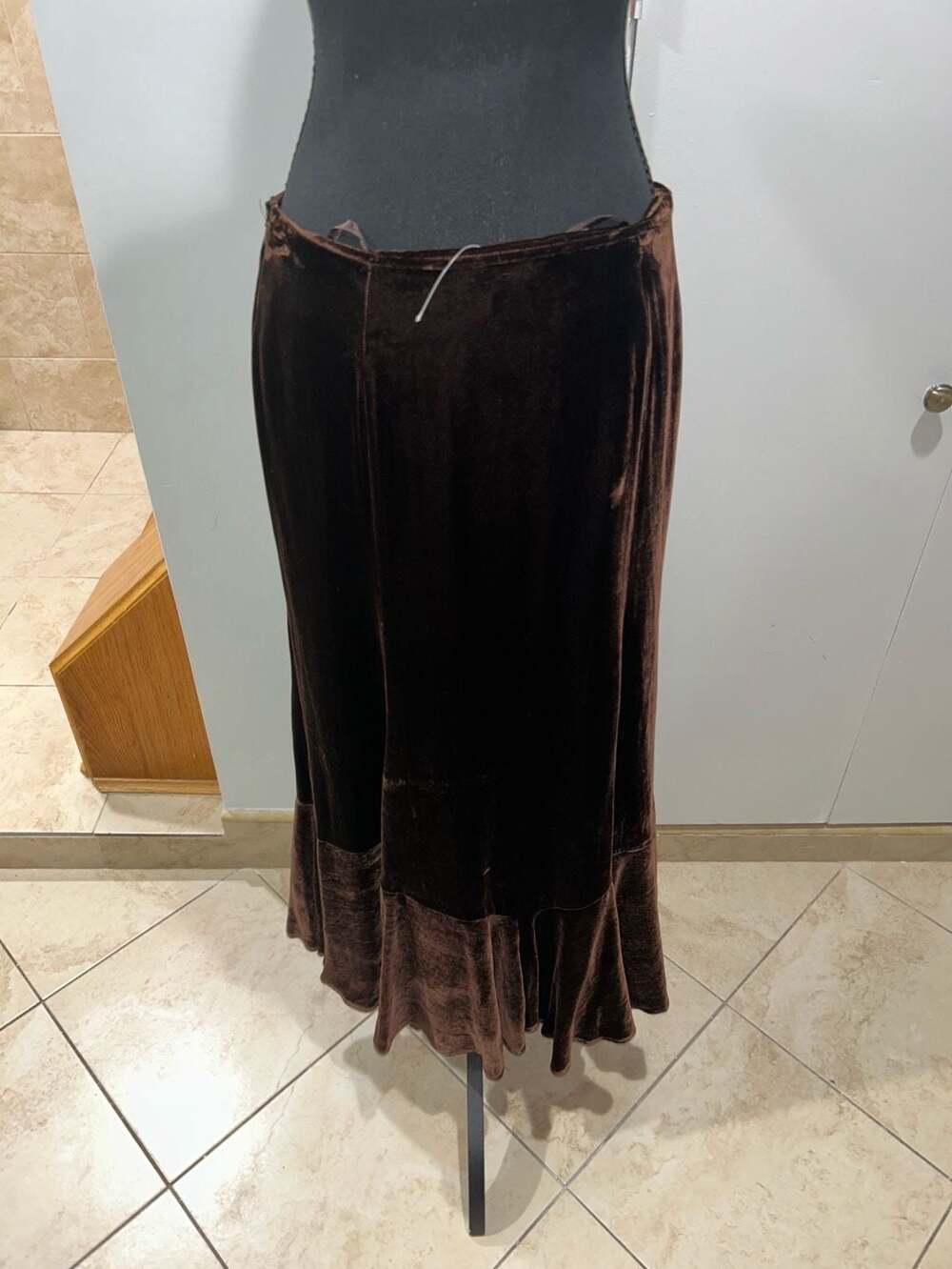 Lauren Ralph Lauren Velvet Maxi Skirt Size 6 Brown Silk Blend Ruffled Hem